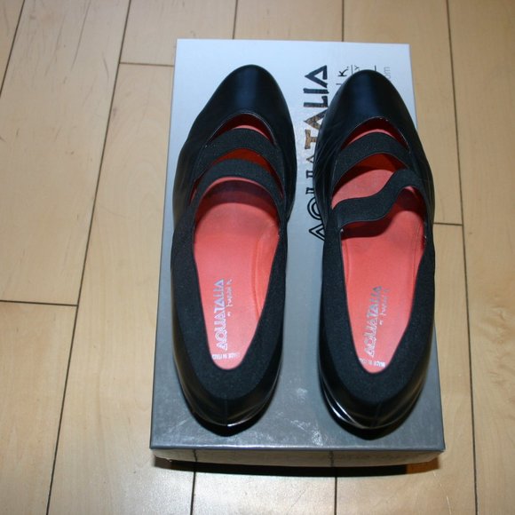 AQUATALIA Black Nappa Leather Weatherproof 1 3/4" Wedge Flat 8Medium - Picture 2 of 16